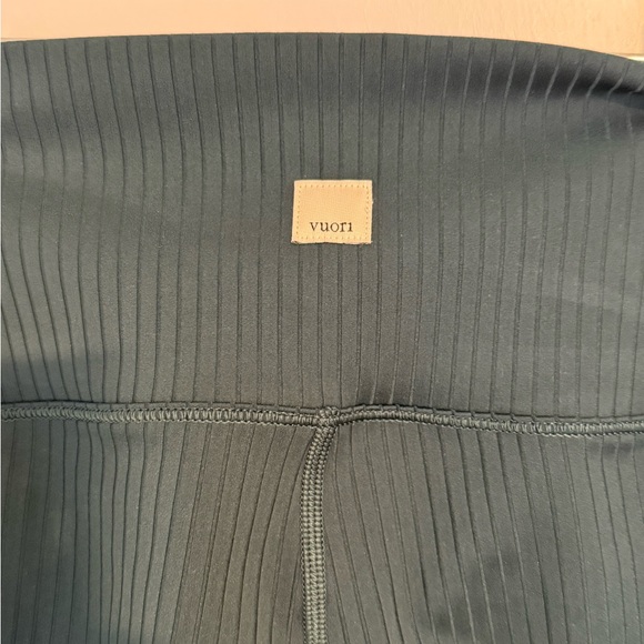 Vuori Inversion Rib Legging - Picture 3 of 4